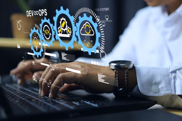 Devops,Engineer,Or,Software,Developer,Operation,Engineer,Work,With,Agile